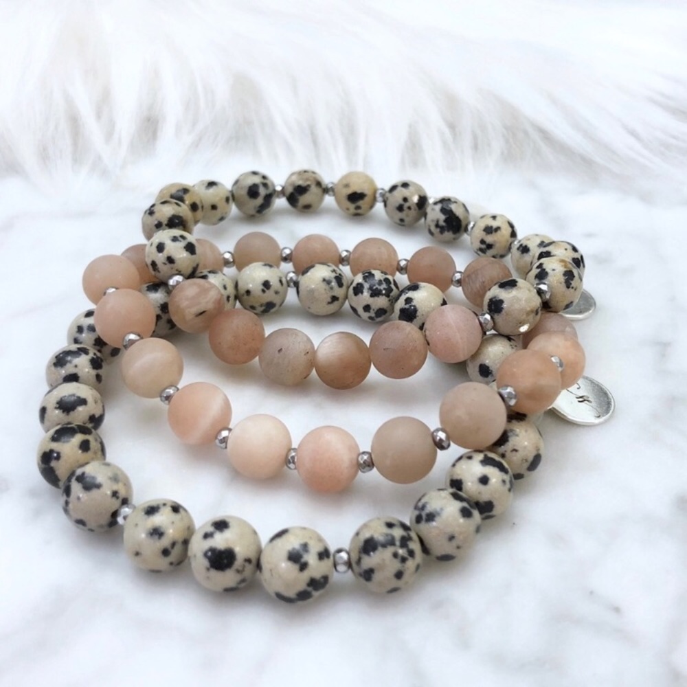 🎉13XHP🎉 Dalmatian & Moonstone Stretch Bracelets - Picture 2 of 5